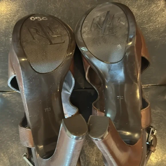 4” Brown sandals. Lovely. - Picture 4 of 5